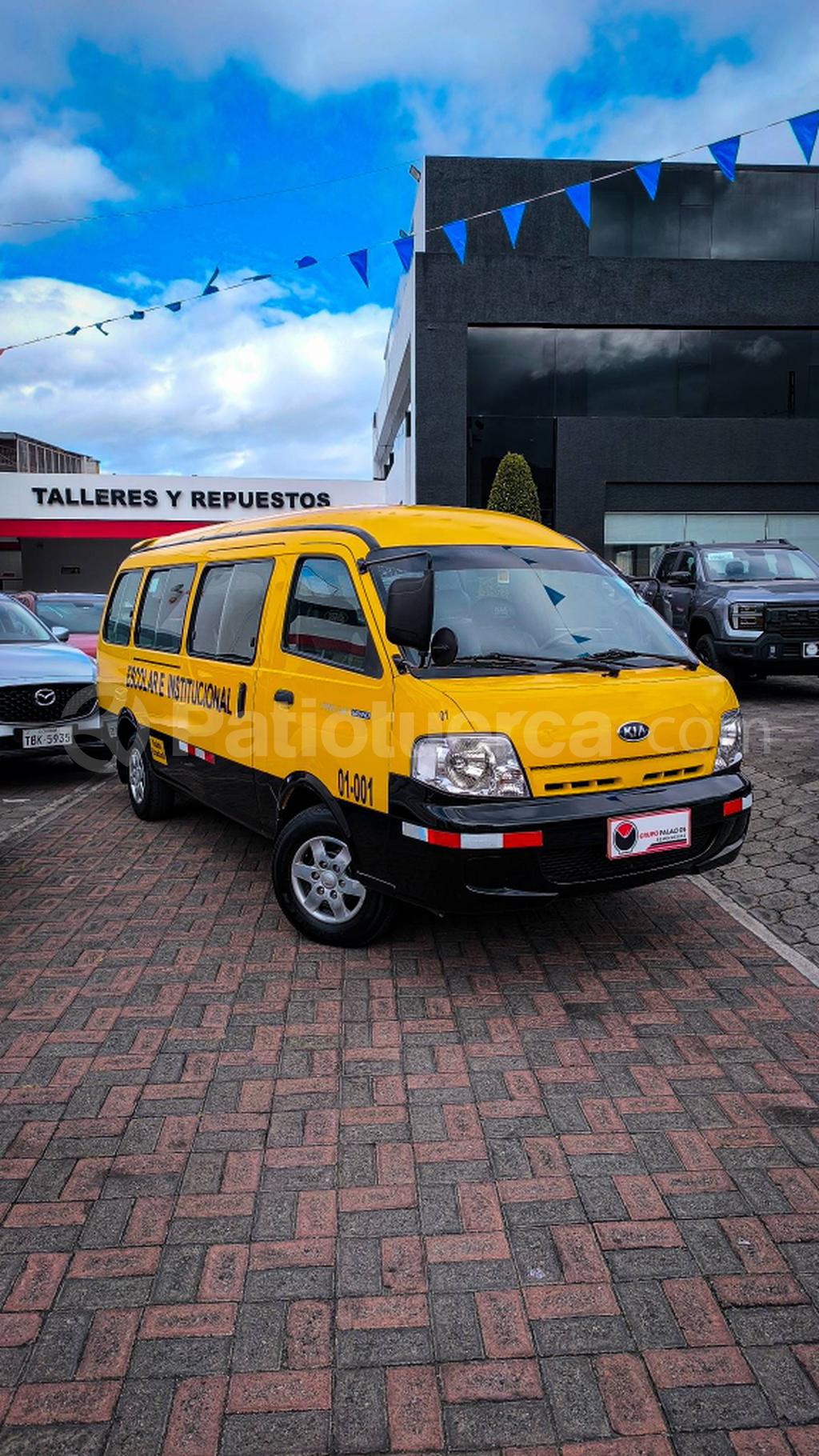 Kia Pregio