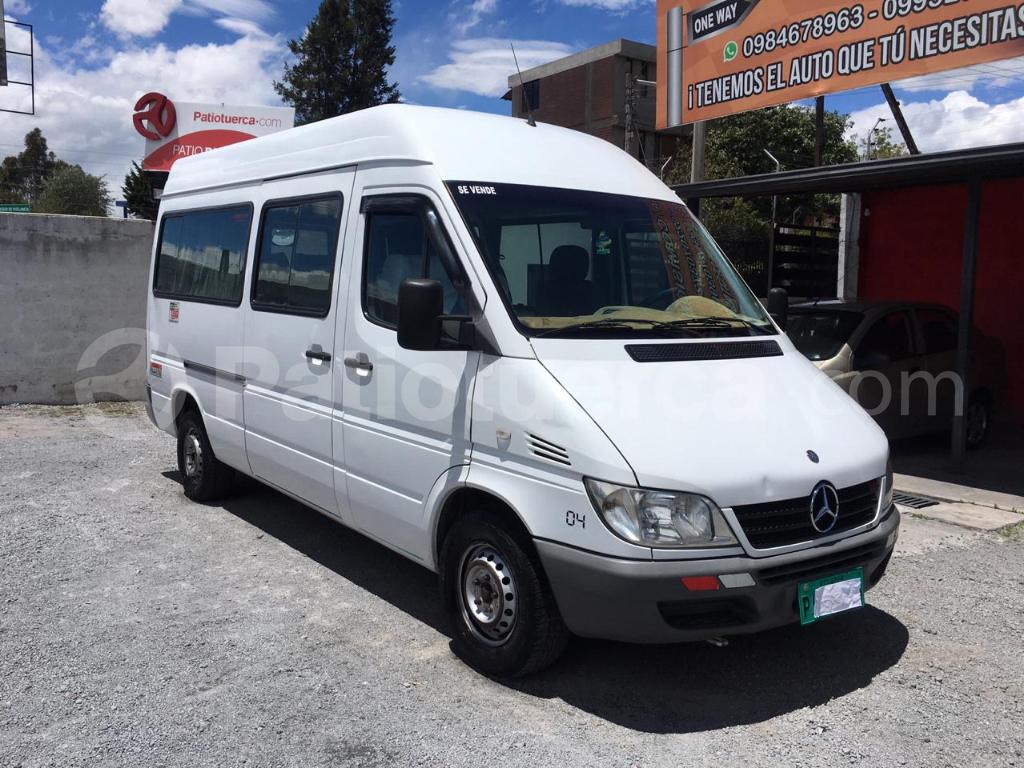 Mercedes Benz—™ Sprinter 313