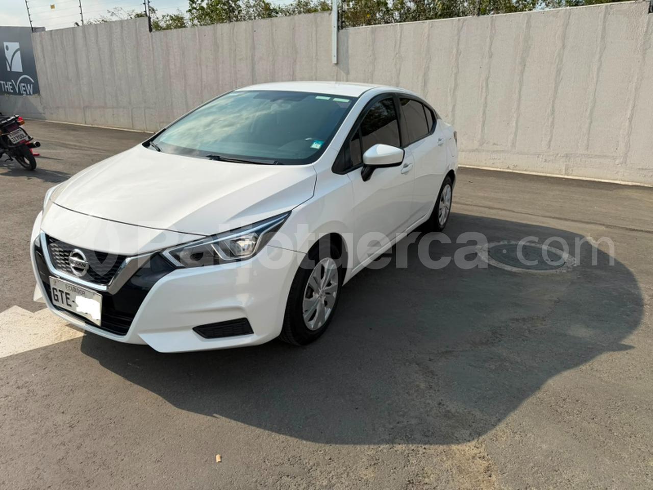 Nissan Versa Sense 2020 en Guayas | Patiotuerca