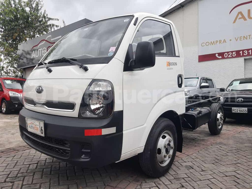 Kia K2700
