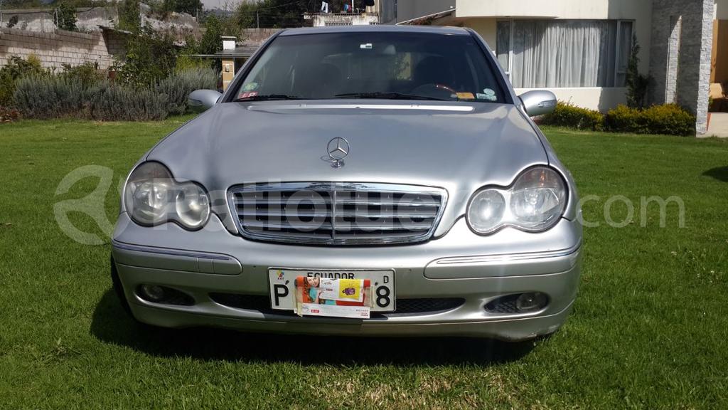 Mercedes Benz—™ 200