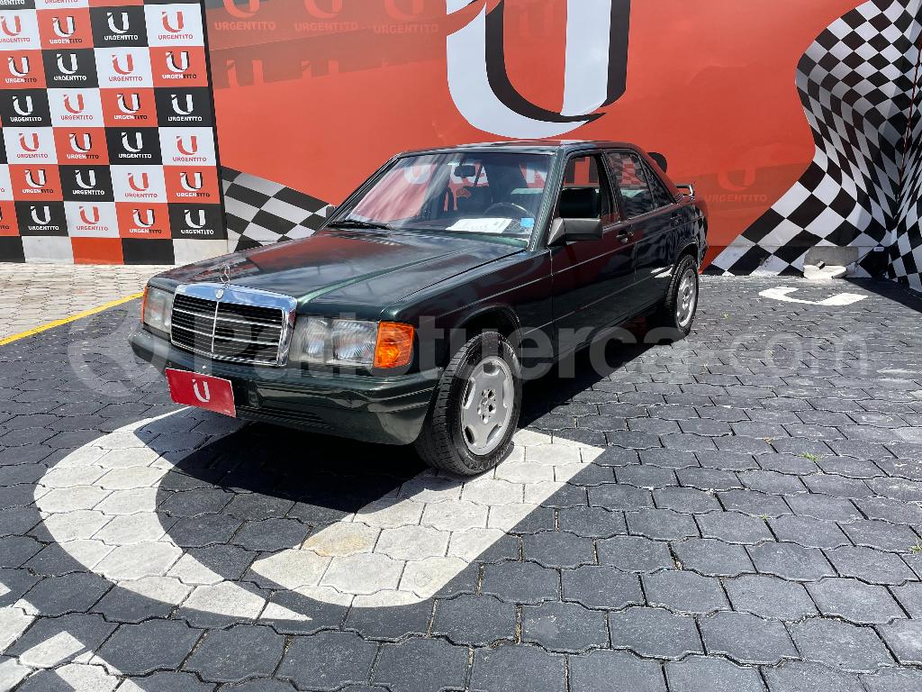 Mercedes Benz—™ 190E