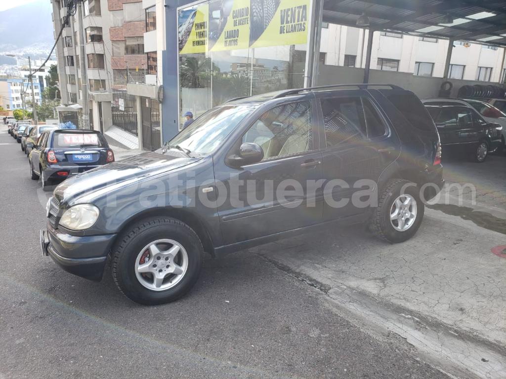 Mercedes Benz—™ ML 320