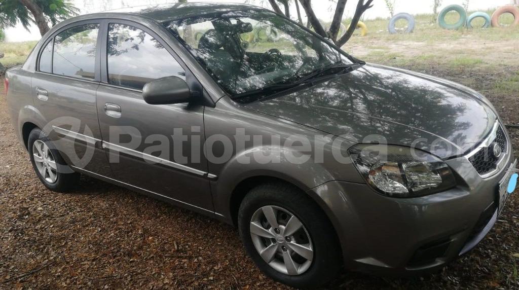 Kia RIO EX