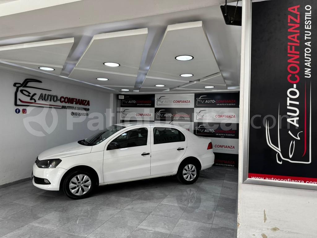 Volkswagen Voyage 2014