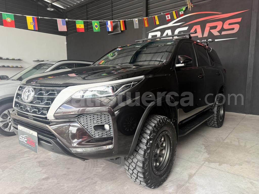 Toyota Fortuner 2.7