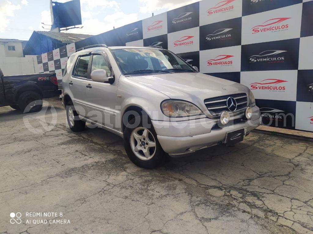 Mercedes Benz—™ ML 320