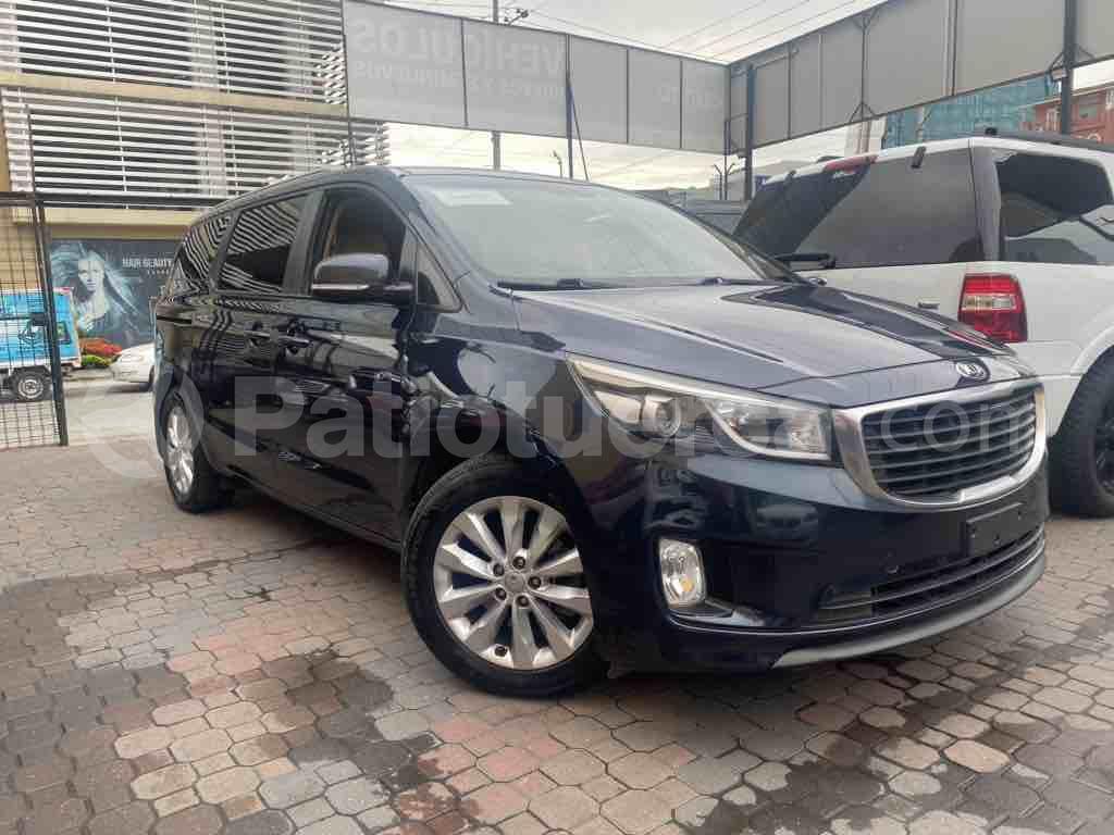 Kia Carnival