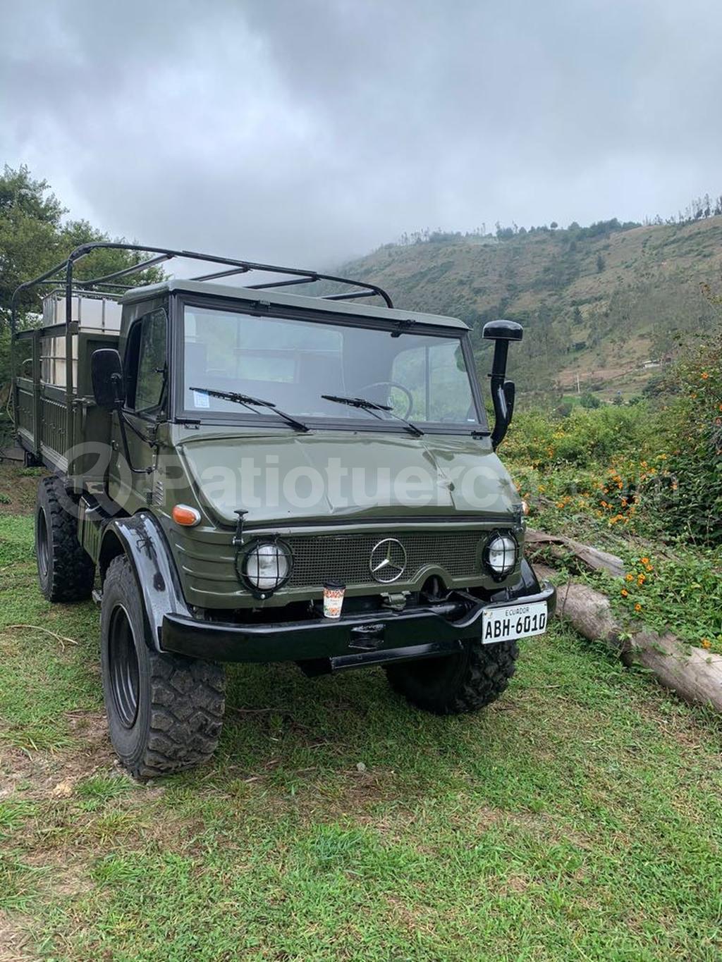 Mercedes Benz—™ Unimog 416