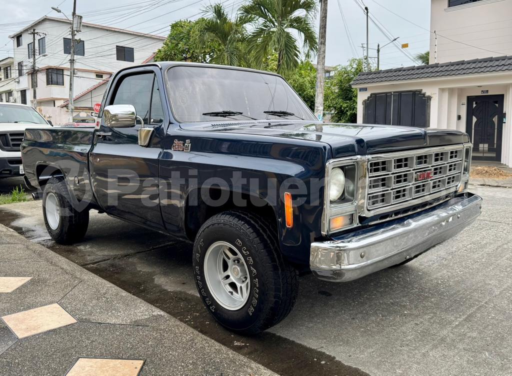 GMC Sierra
