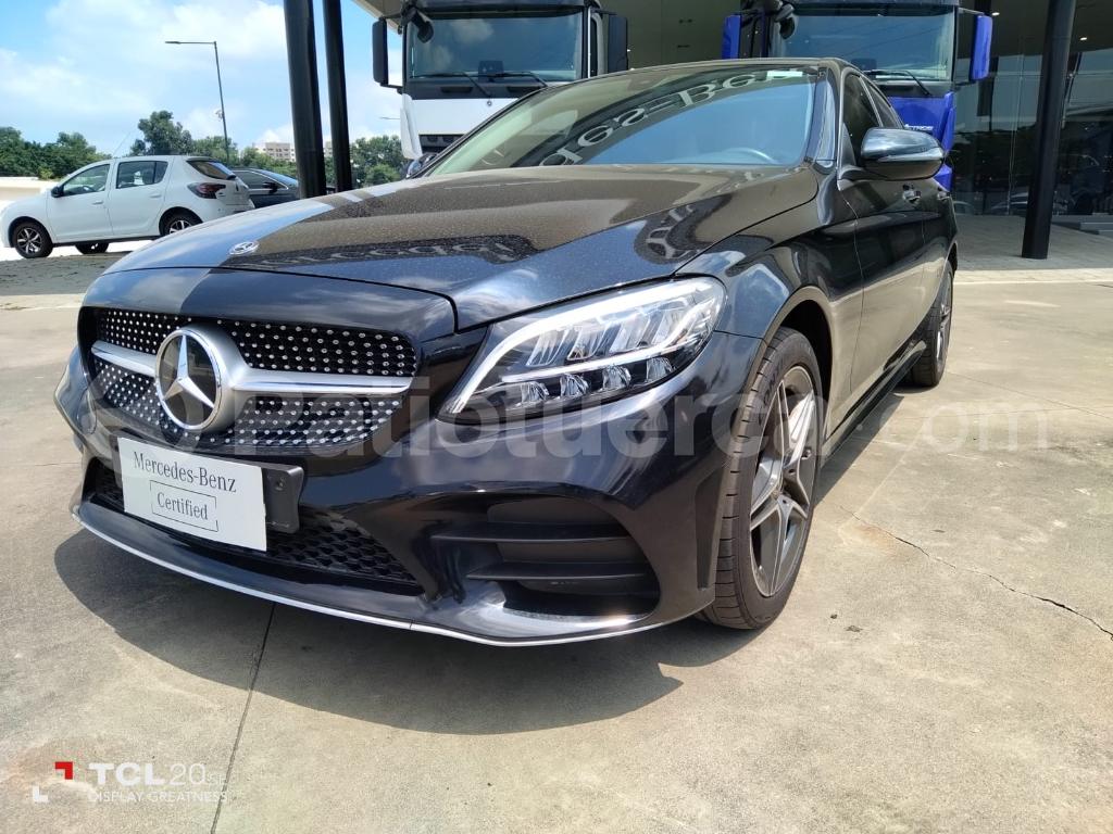 Mercedes Benz—™ C200 KIT ESTETICO AMG