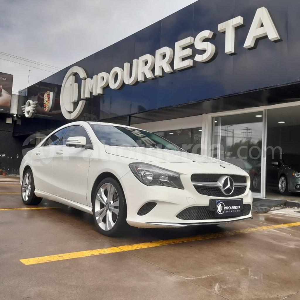 Mercedes Benz—™ CLA 200
