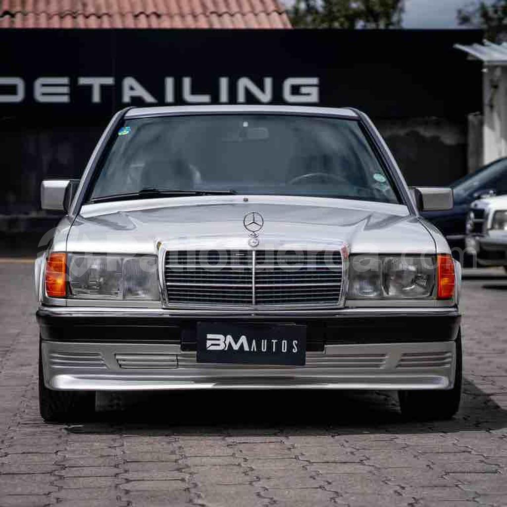 Mercedes Benz—™ 190E