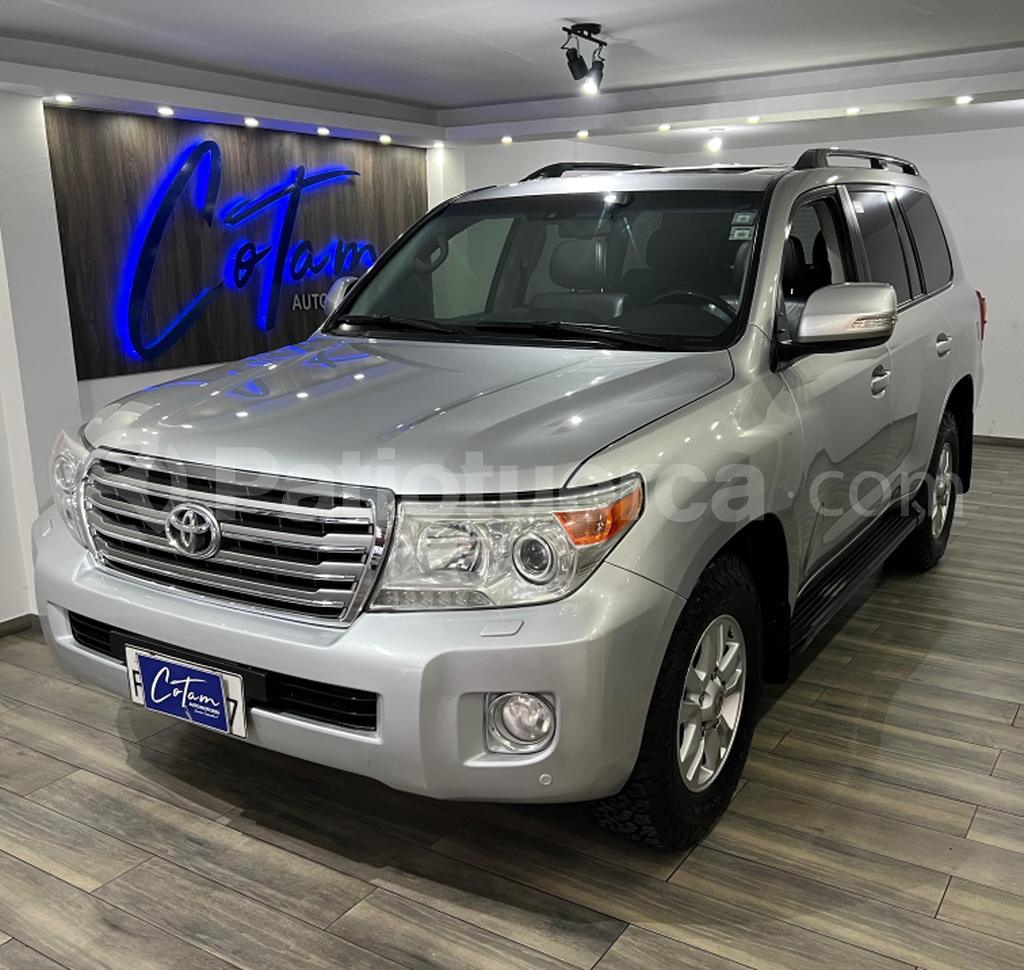 Toyota Land Cruiser 200 2014