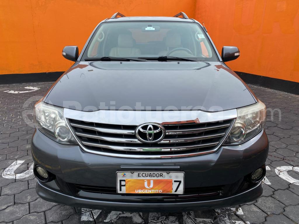 Toyota Fortuner 2.7 2013
