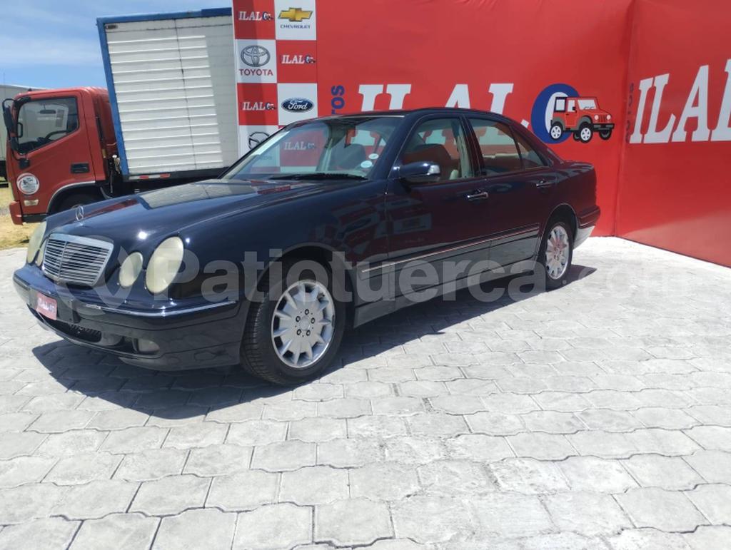 Mercedes Benz E320 2000