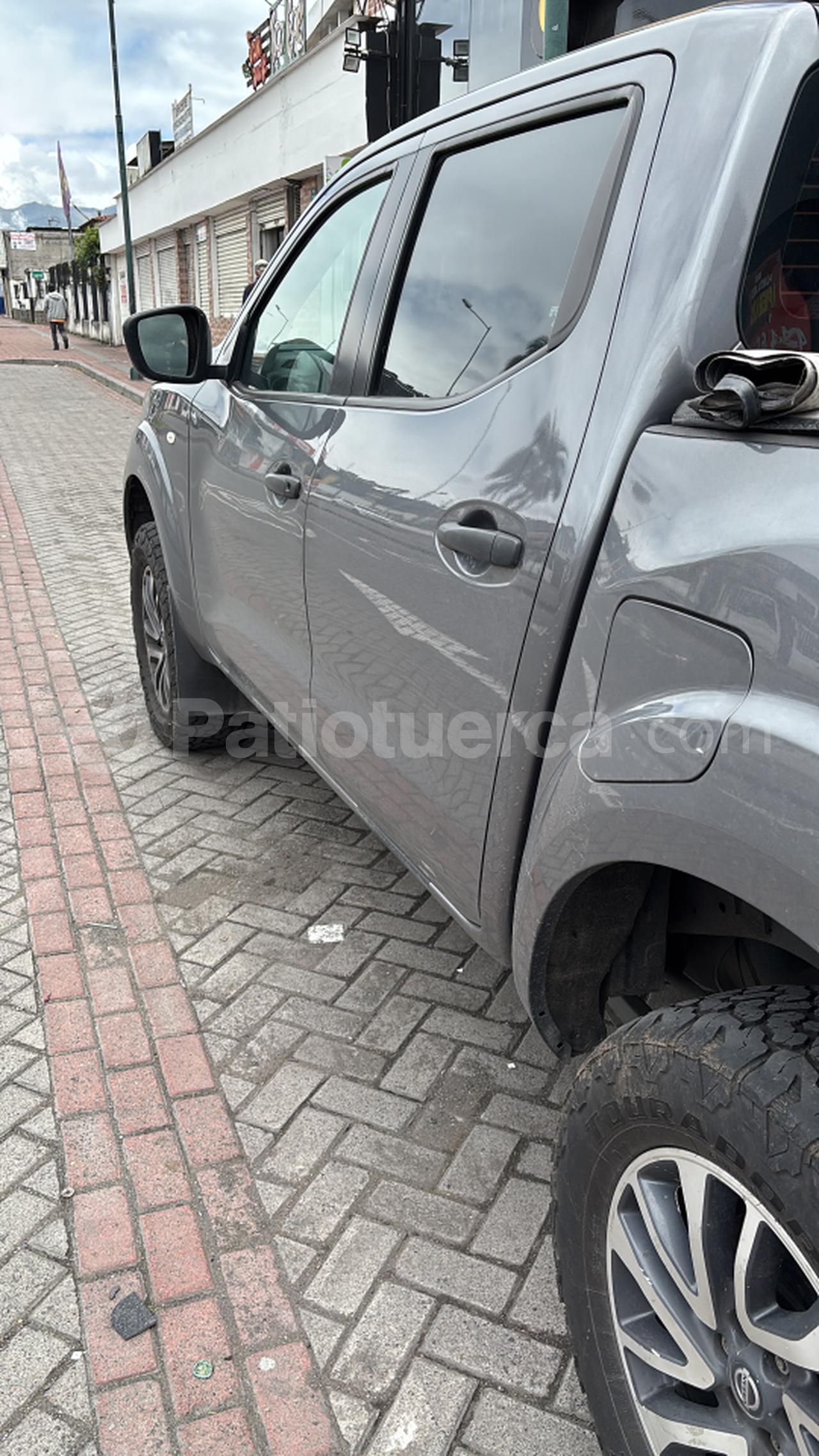 Nissan Frontier SE 2022