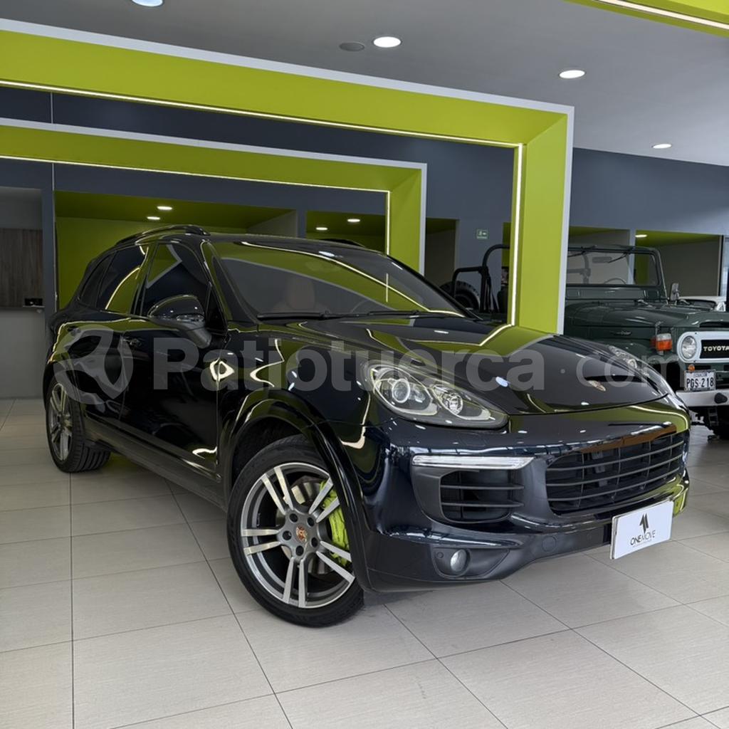 Porsche Cayenne S e-Hybrid