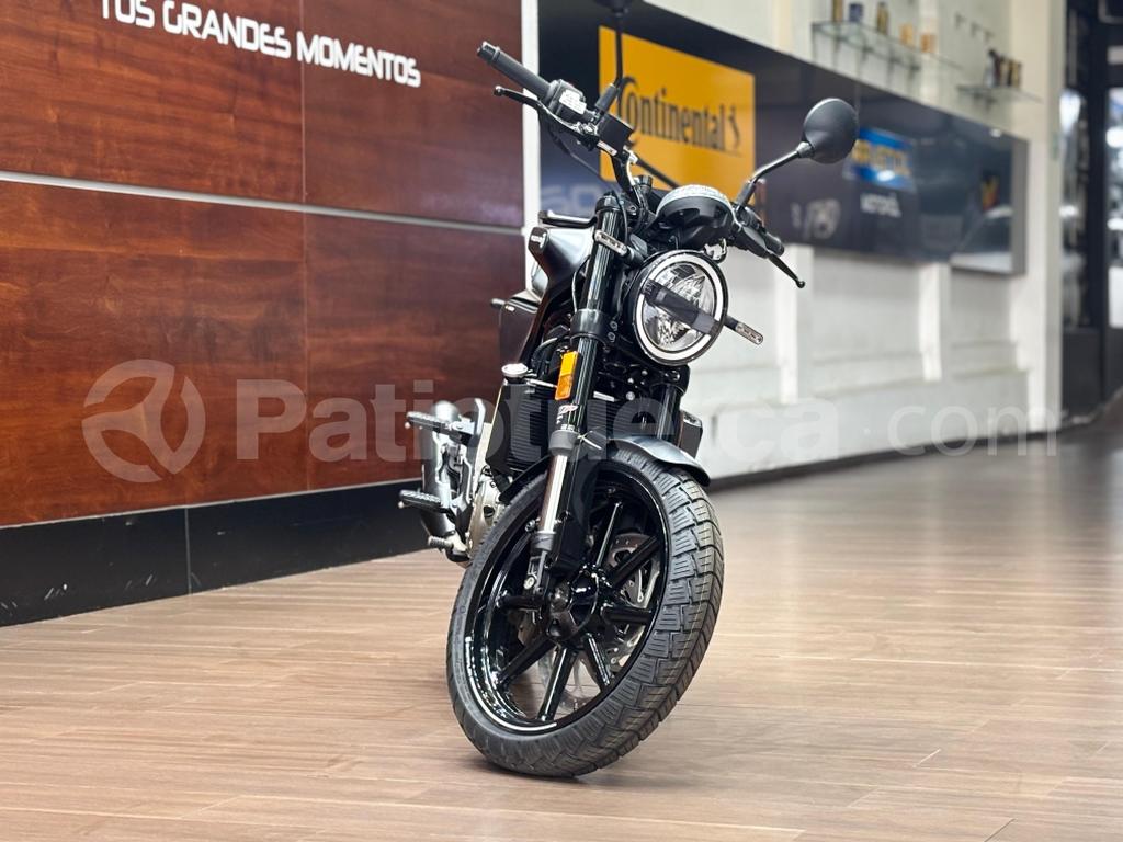 Husqvarna Svartpilen 250 2023