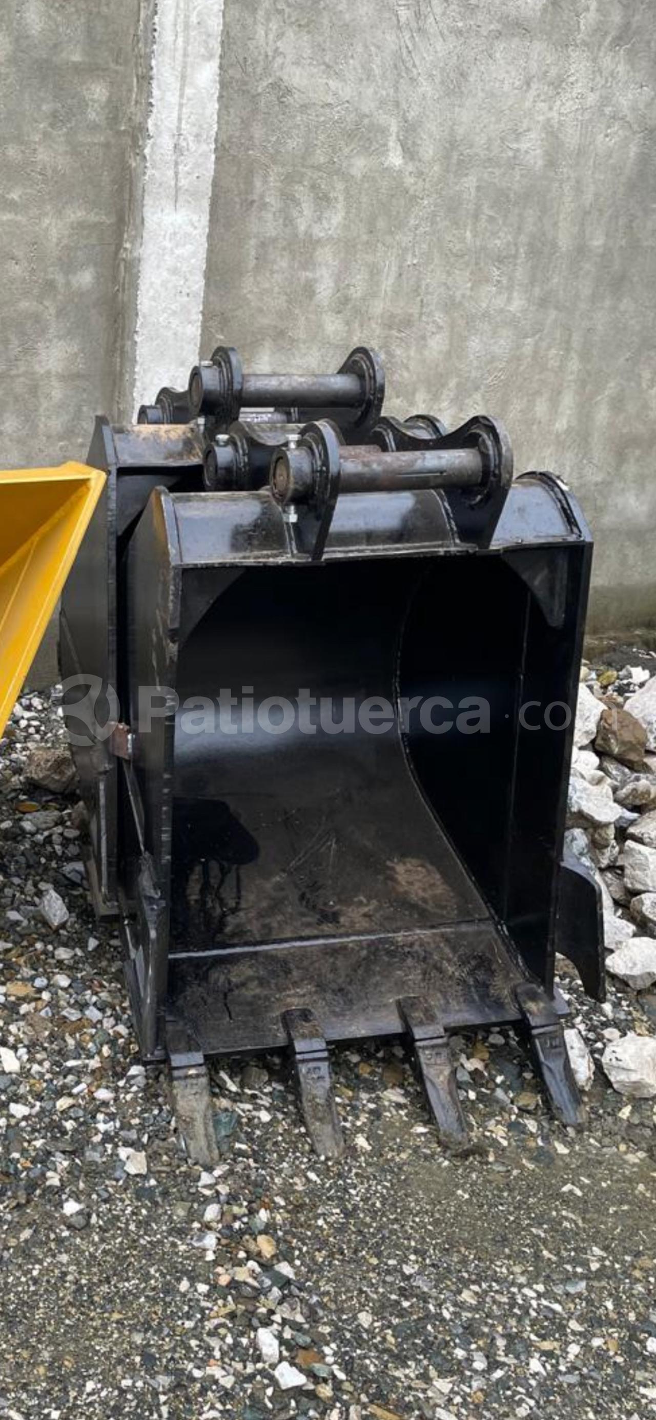 Caterpillar 320 DL 2024