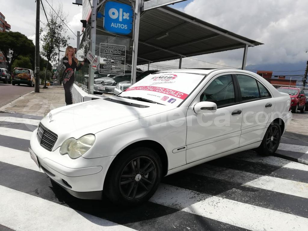 Mercedes Benz—™ C200