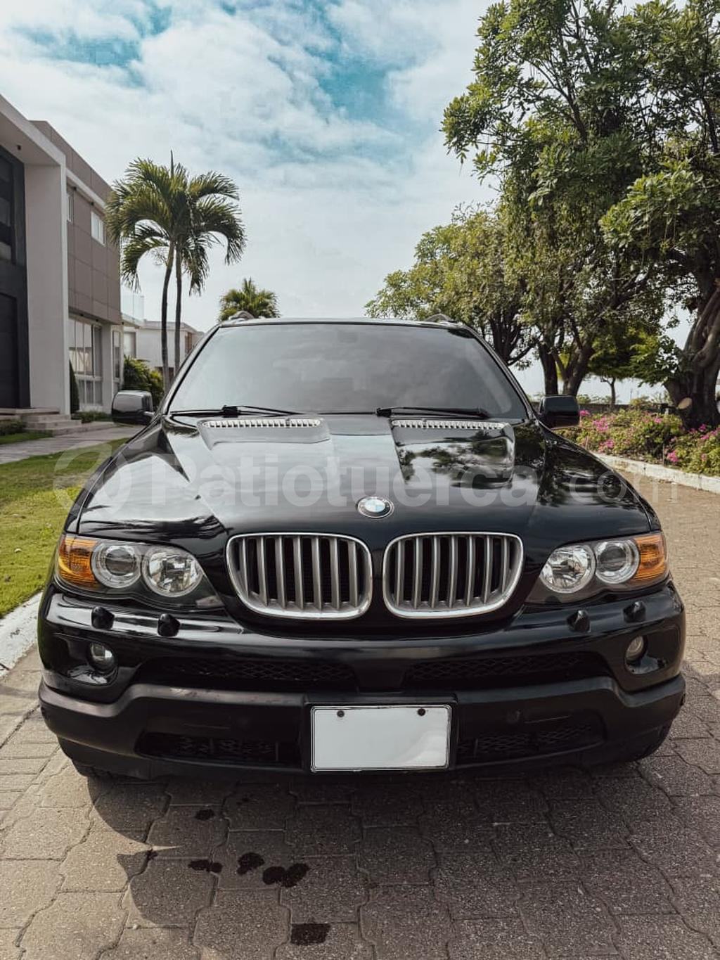 BMW X5 4.4i 2004