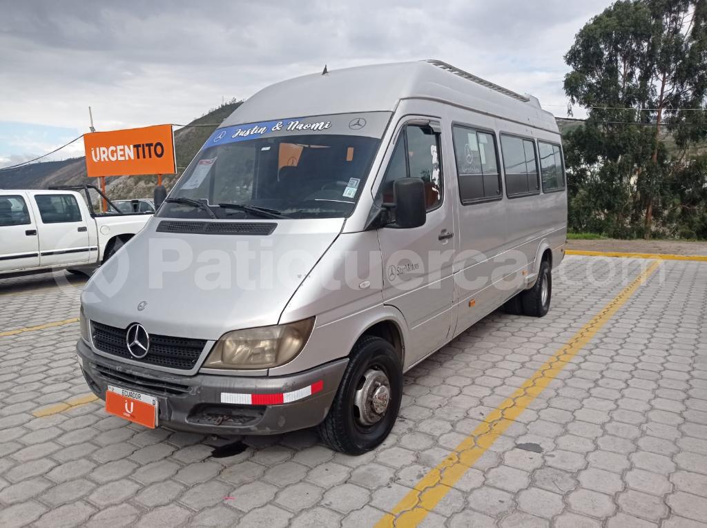 Mercedes Benz—™ Sprinter 313
