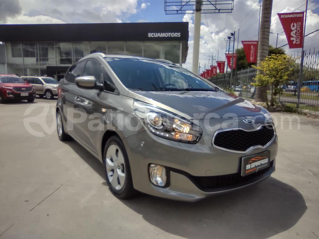 Kia Carens