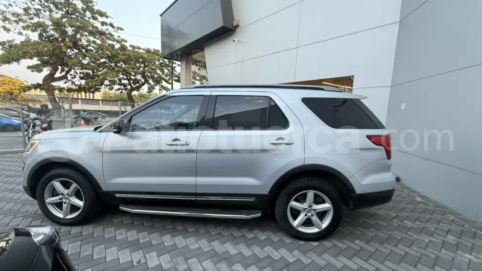 Foto 8 de Ford Explorer