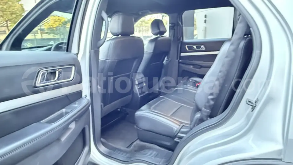 Foto 13 de Ford Explorer