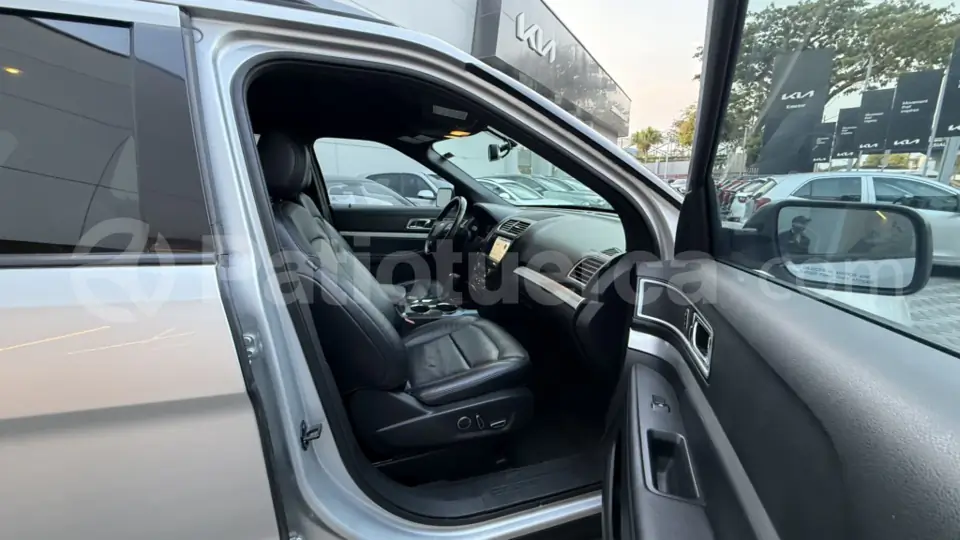 Foto 18 de Ford Explorer