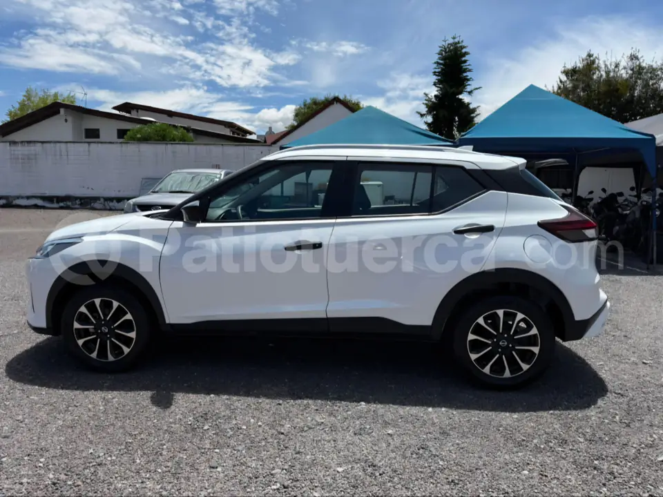 Foto 3 de Nissan Kicks