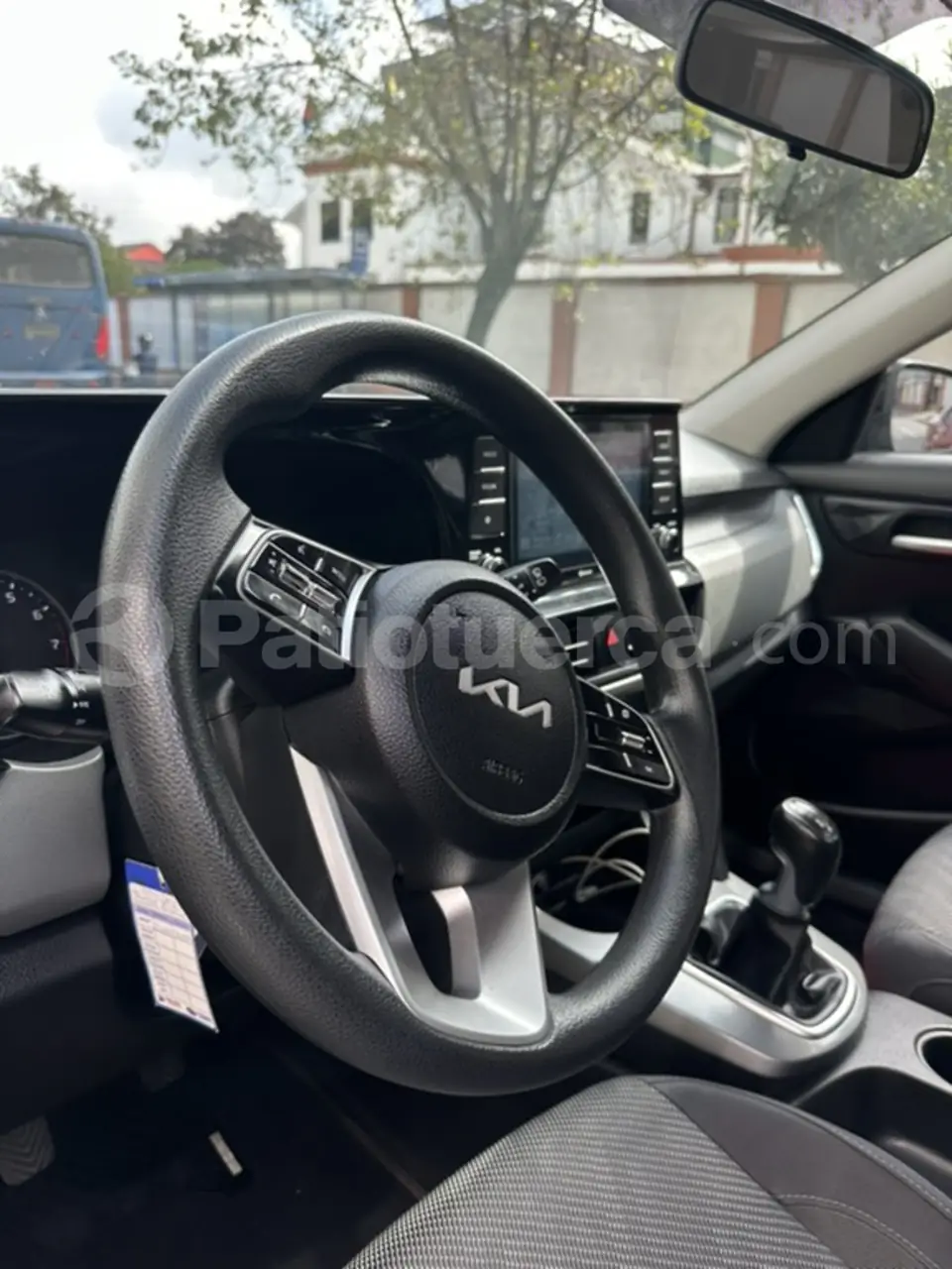 Foto 9 de Kia Seltos LX