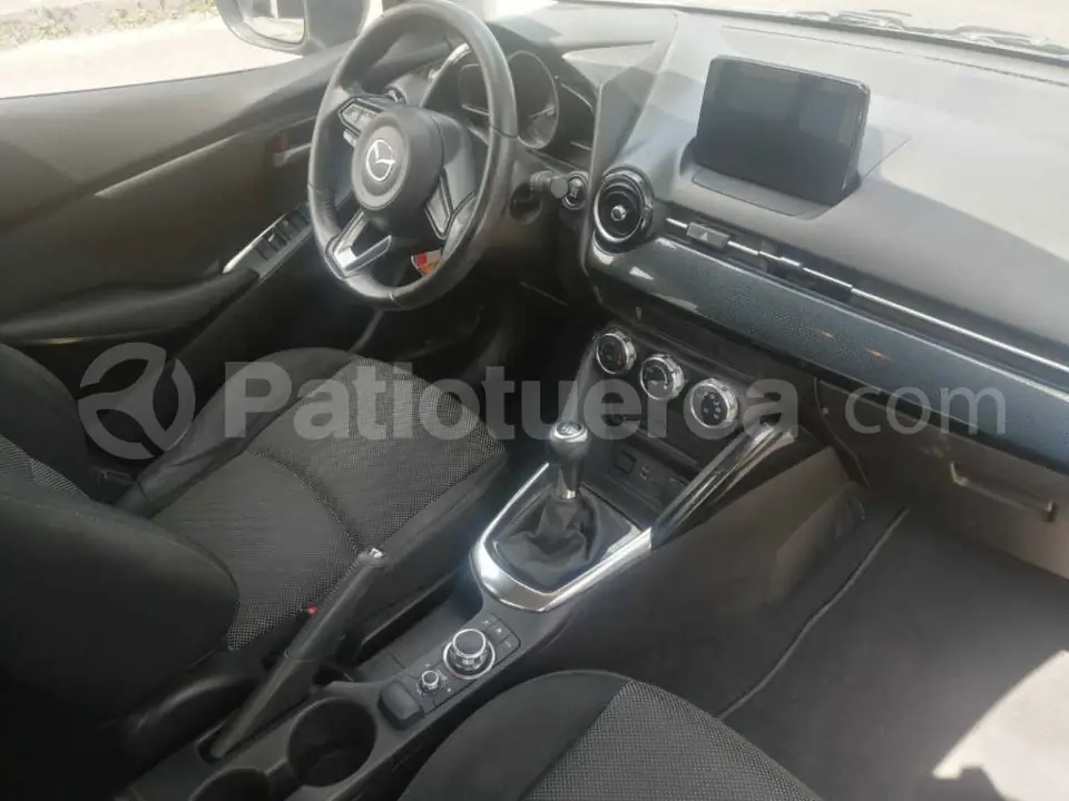 Foto 5 de Mazda 2