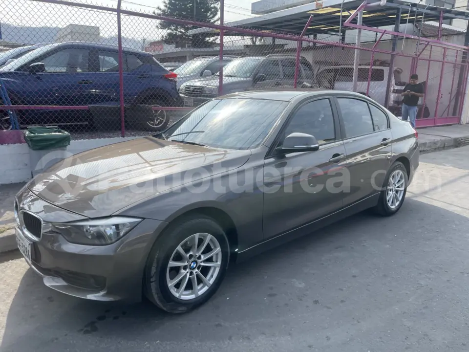 Foto 5 de BMW 320i