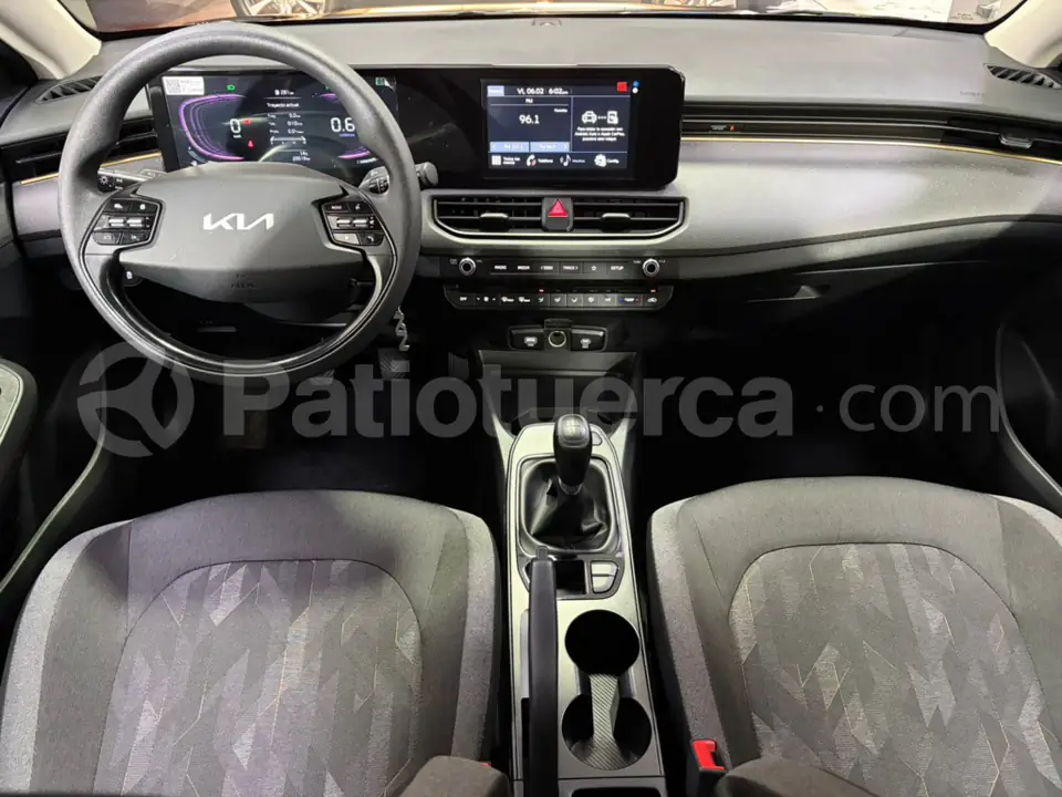 Foto 20 de Kia K3 LX