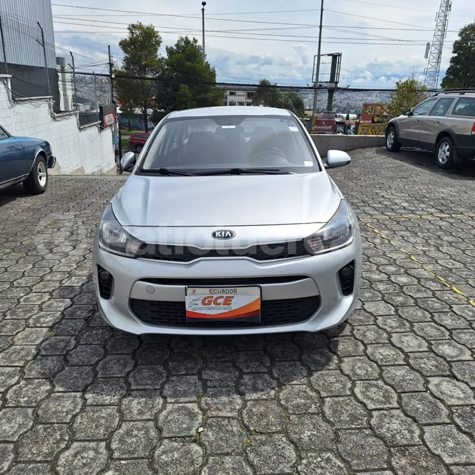 Foto 2 de Kia Rio LX AC