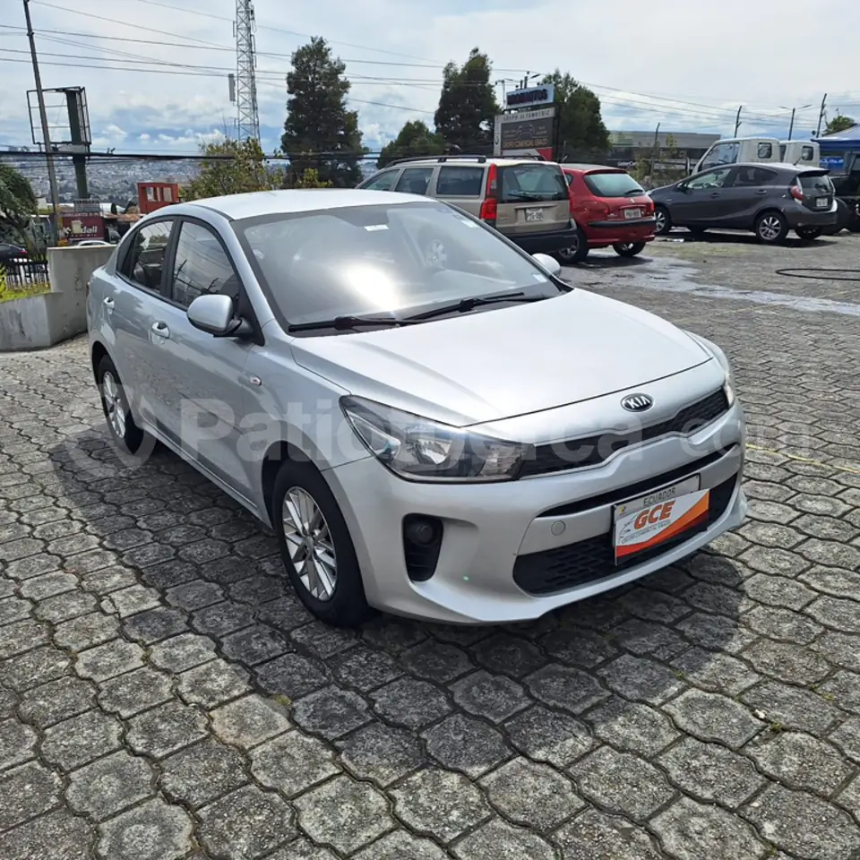 Foto 3 de Kia Rio LX AC