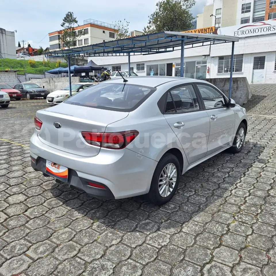 Foto 9 de Kia Rio LX AC