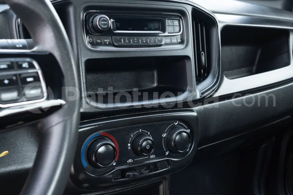 Foto 9 de Dodge RAM 700 Laramie