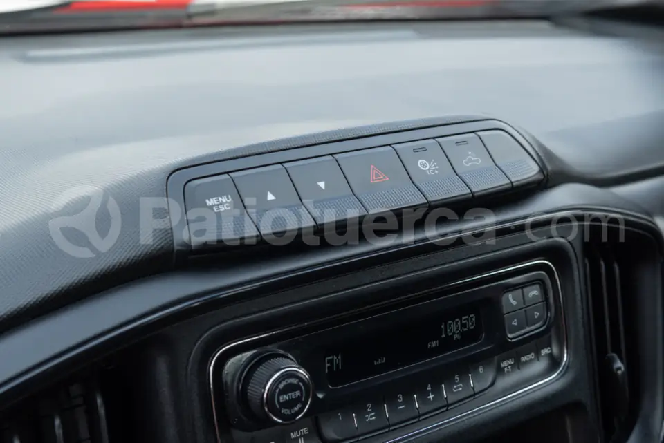 Foto 10 de Dodge RAM 700 Laramie