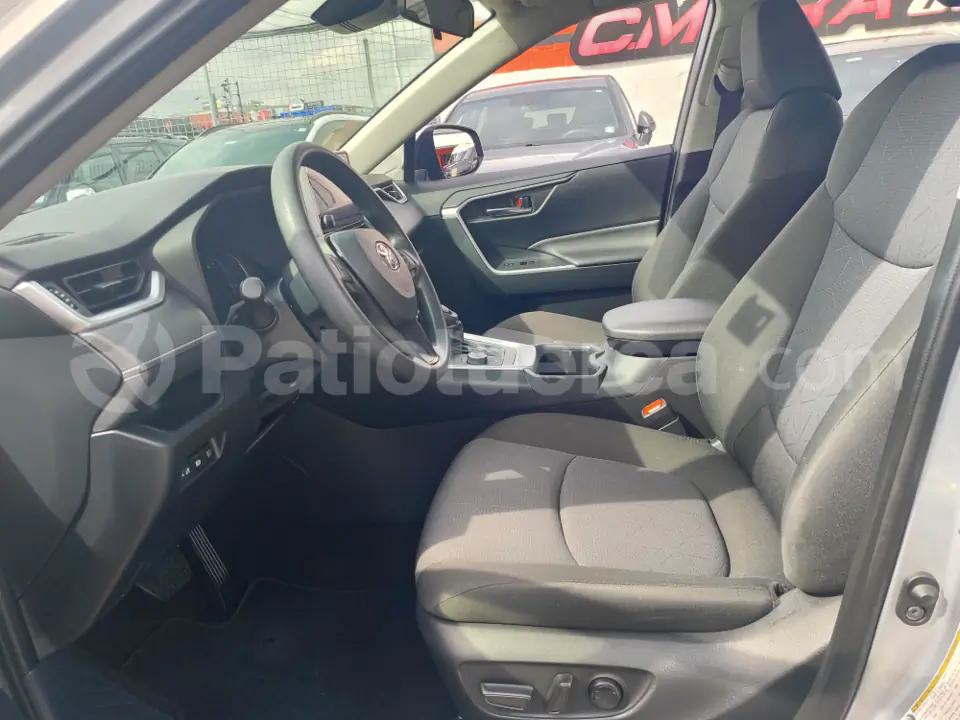 Foto 10 de Toyota RAV4 LIMITED