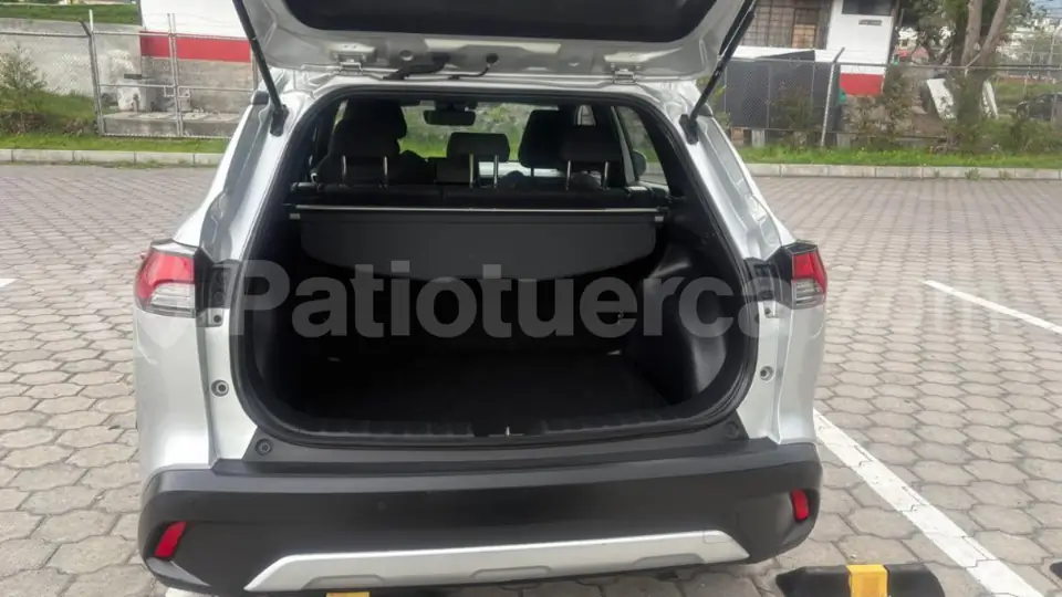 Foto 6 de Toyota COROLLA CROSS