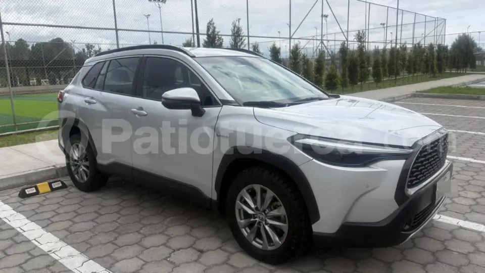 Foto 2 de Toyota COROLLA CROSS