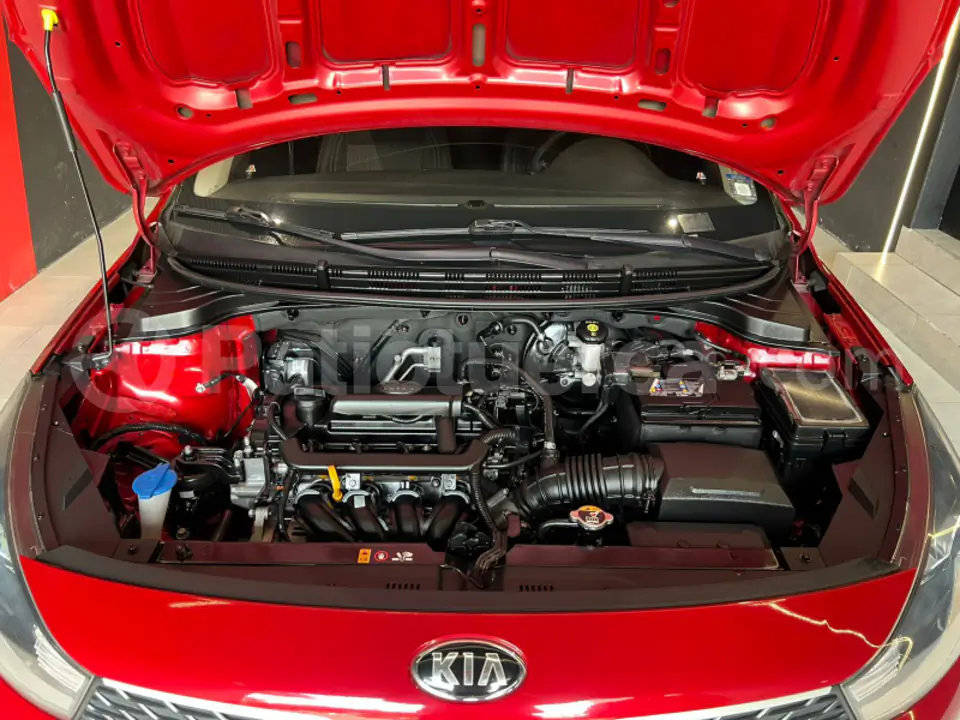 Foto 5 de Kia RIO LX
