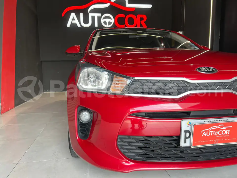 Foto 4 de Kia RIO LX