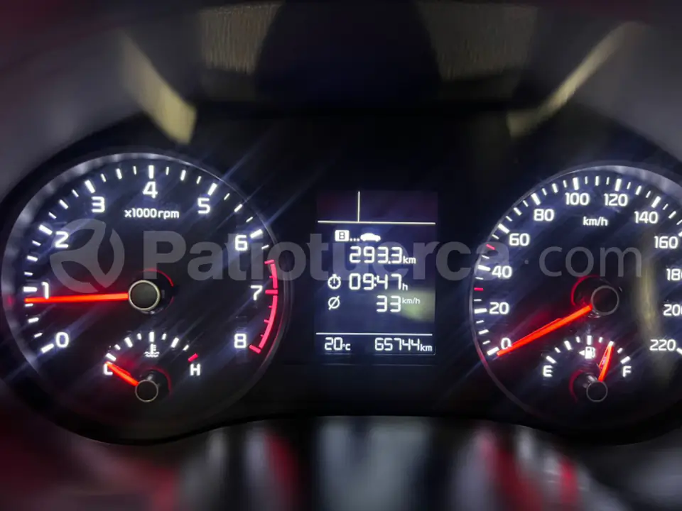 Foto 10 de Kia RIO LX