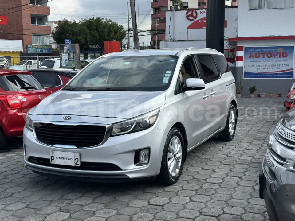Foto 1 de Kia Grand Carnival