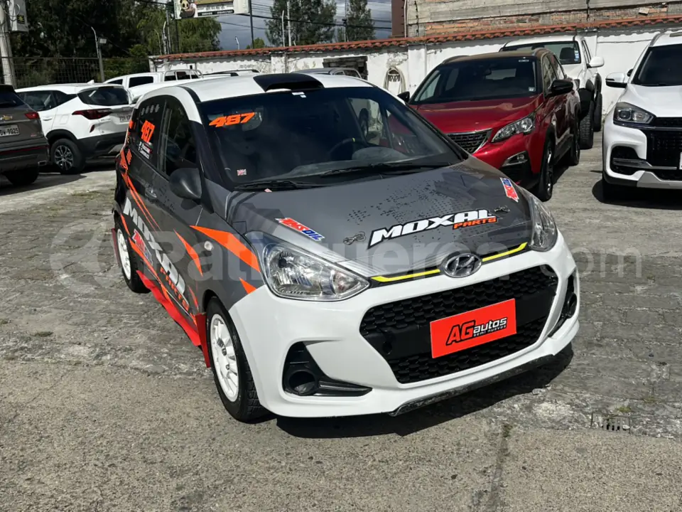 Foto 2 de Hyundai Grand I10 HB