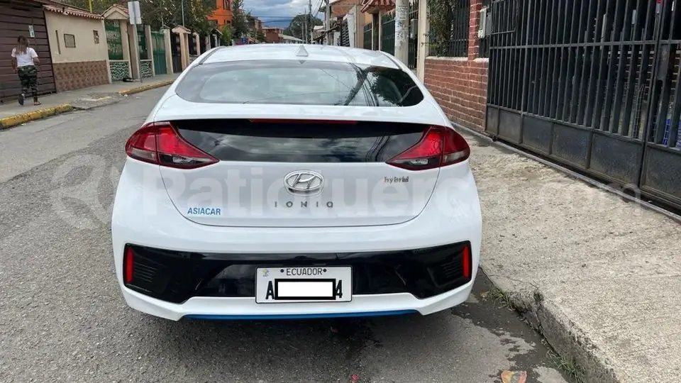 Foto 5 de Hyundai Ioniq Hybrid